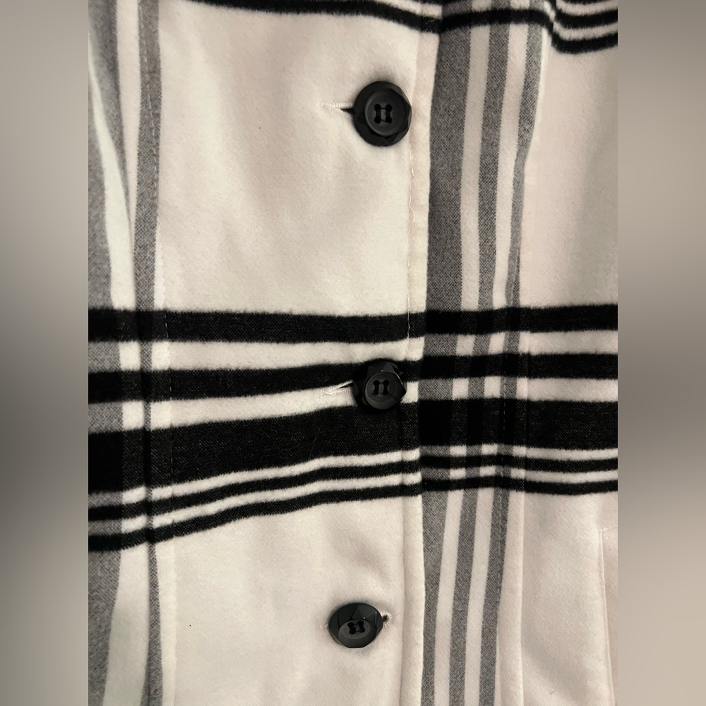 iZ Byer - Plaid Peacoat - Size Small - Picture 5 of 10
